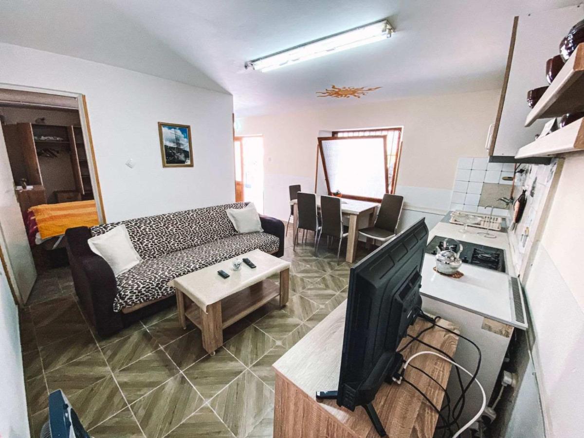 Apartment Near The Old Town Of Kotor 코토르 외부 사진